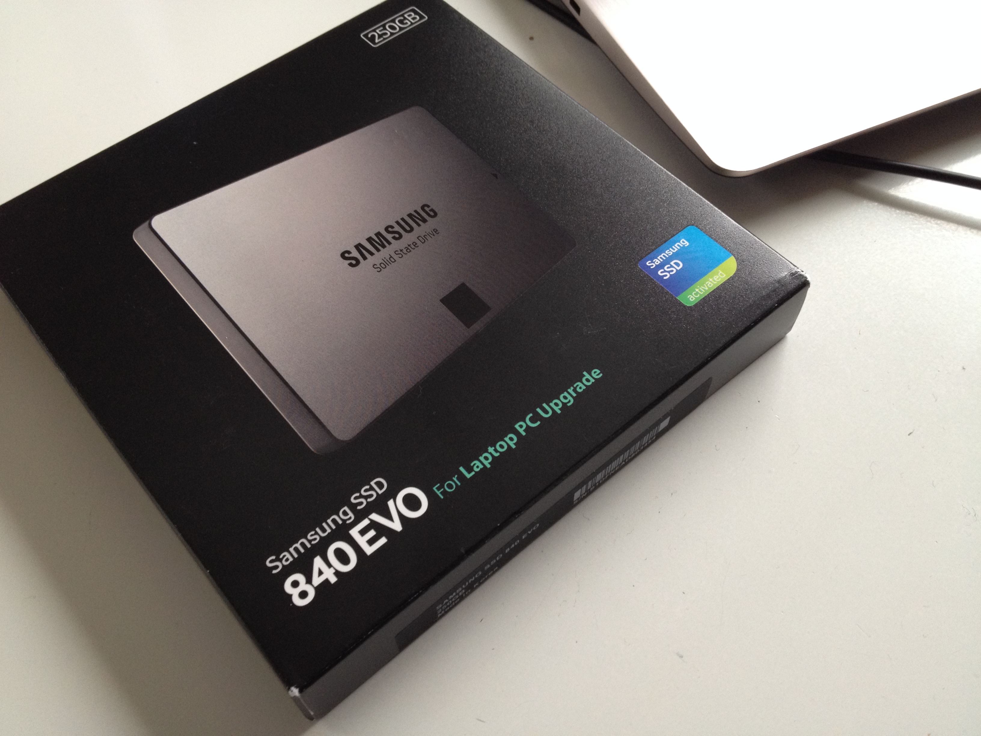 Не вижу ssd samsung. Samsung SSD pm9a1. Samsung SSD 980 500gb драйвер. Samsung SSD 990. Samsung SSD Vietnam.